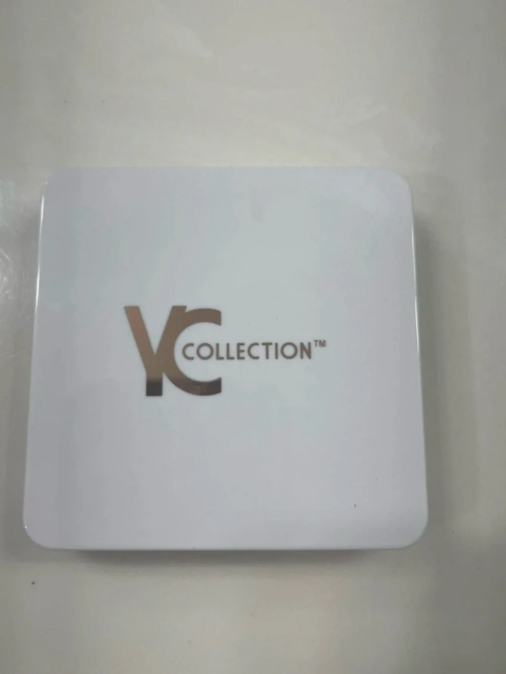YC Collection Jireh Luminous Bronzing Powder & Contour Compact - Shade: Enough
